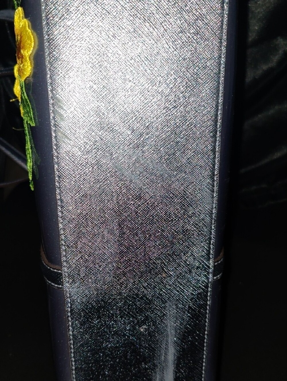 Kate Spade Lilac‑Silver Tote with Yellow Floral Appliqué • Chic & Rare - Picture 8 of 16